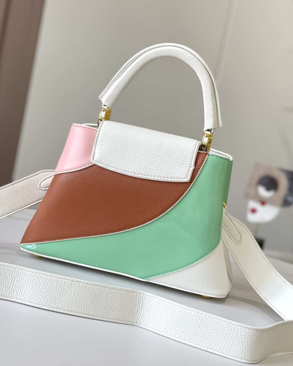 1:1 Replica Louis Vuitton LV Capucines Mini For Women - M59864