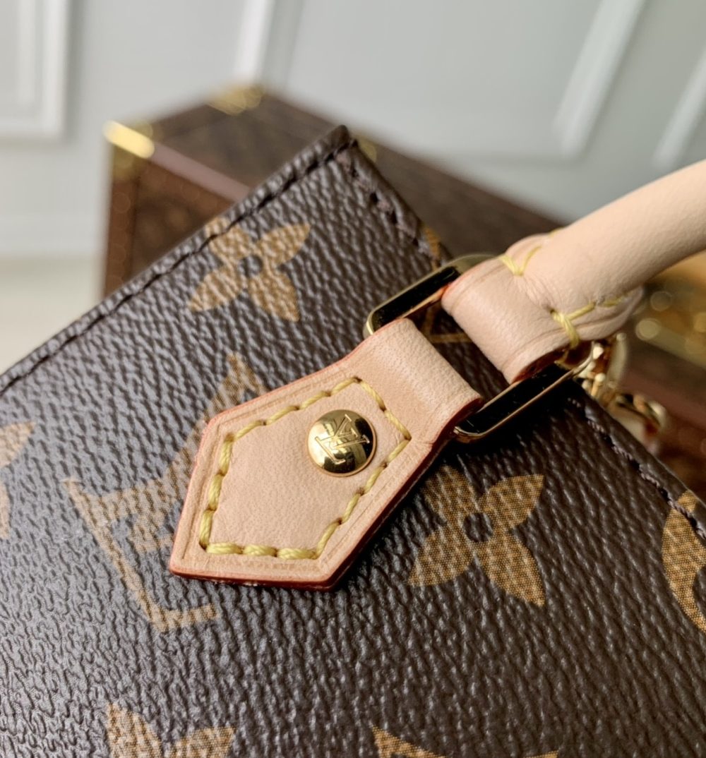 1:1 Replica Louis Vuitton LV LV x YK Petit Sac Plat Captivating Bag For Women M82112 - 5.5n/ 14cm