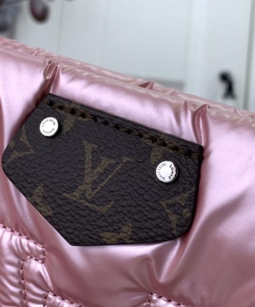 1:1 Replica Louis Vuitton LV Maxi Multi Pochette Accessoires Sliver/ Light Pink Unique Bag For Women‎ 13.4n/34cm M21057