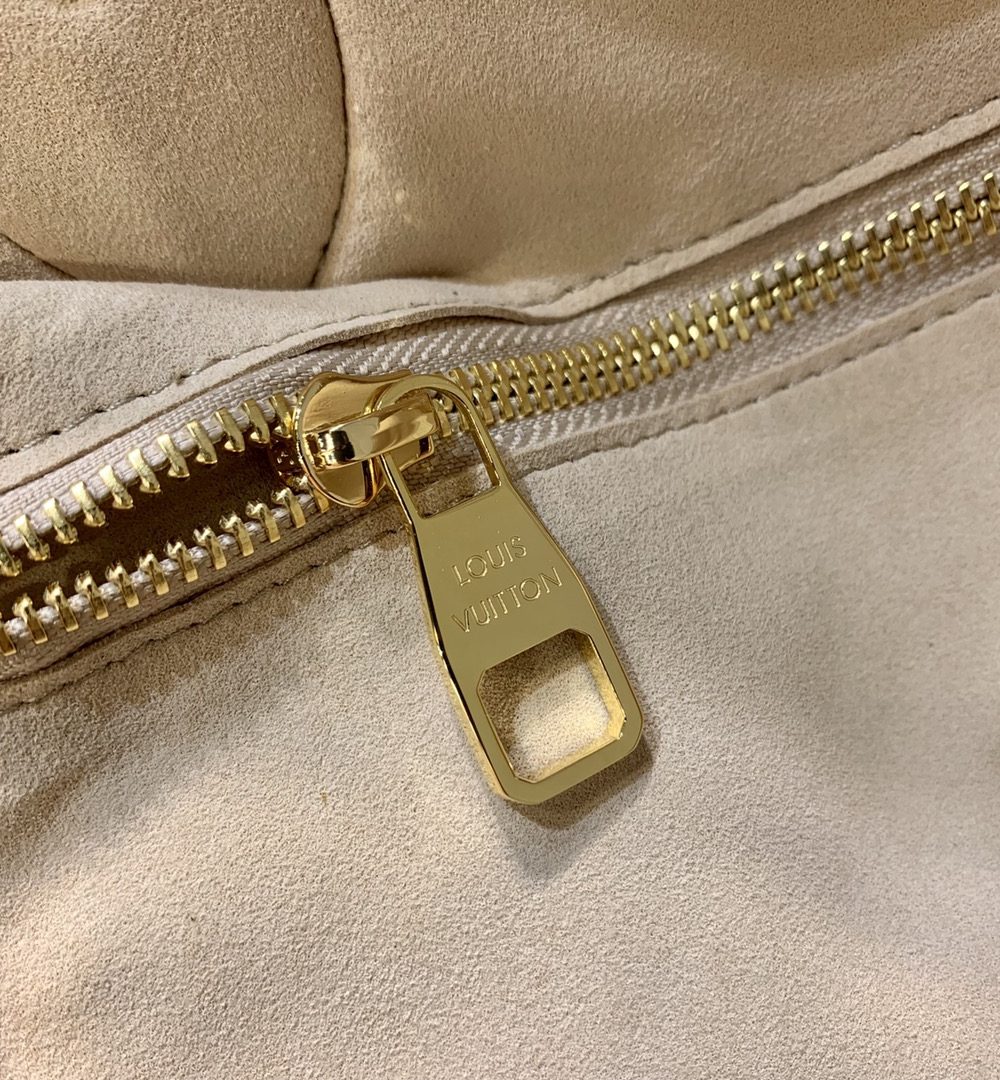 1:1 Replica Louis Vuitton LV Neverfull MM Monogram Empreinte Leather Creme Luxury Bag For Women M21579 - 31cm/ 12.2in