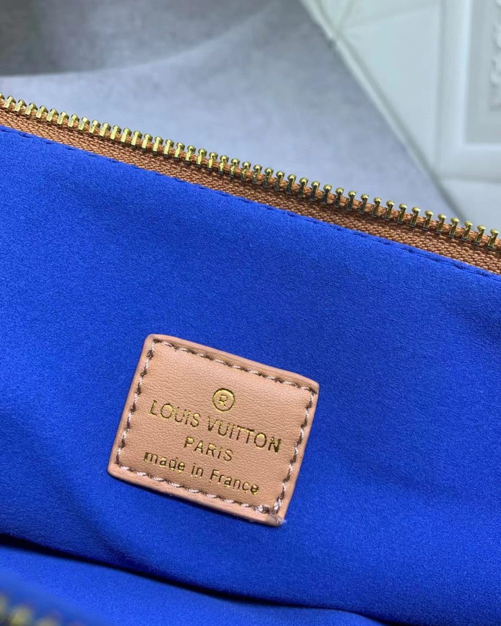 1:1 Replica Louis Vuitton LV Coussin PM Monogram Embossed Puffy Cream Luxury Bag For Women -  10.2in/26cm