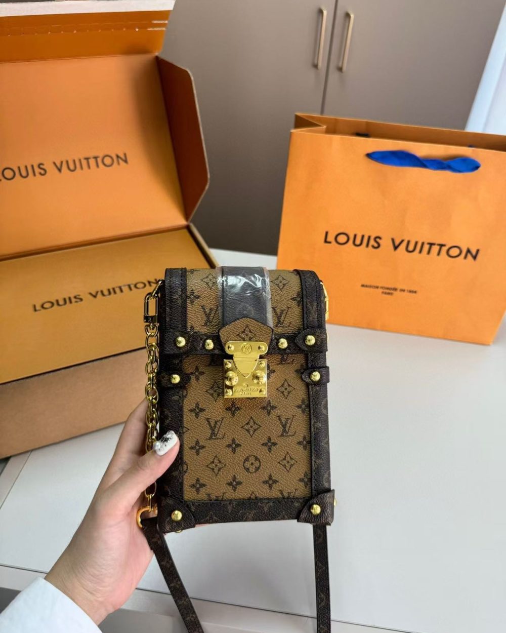 1:1 Replica Louis Vuitton LV Pochette Trunk Verticale Monogram Reverse With Monogram Canvas Luxury Bag For Women M67873 - 6.9in/18cm