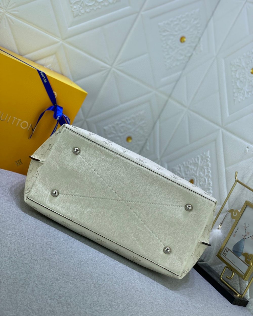 1:1 Replica Louis Vuitton LV Carmel Hobo Bag Ivory Luxurious Bag For Women - 13.8in/40cm