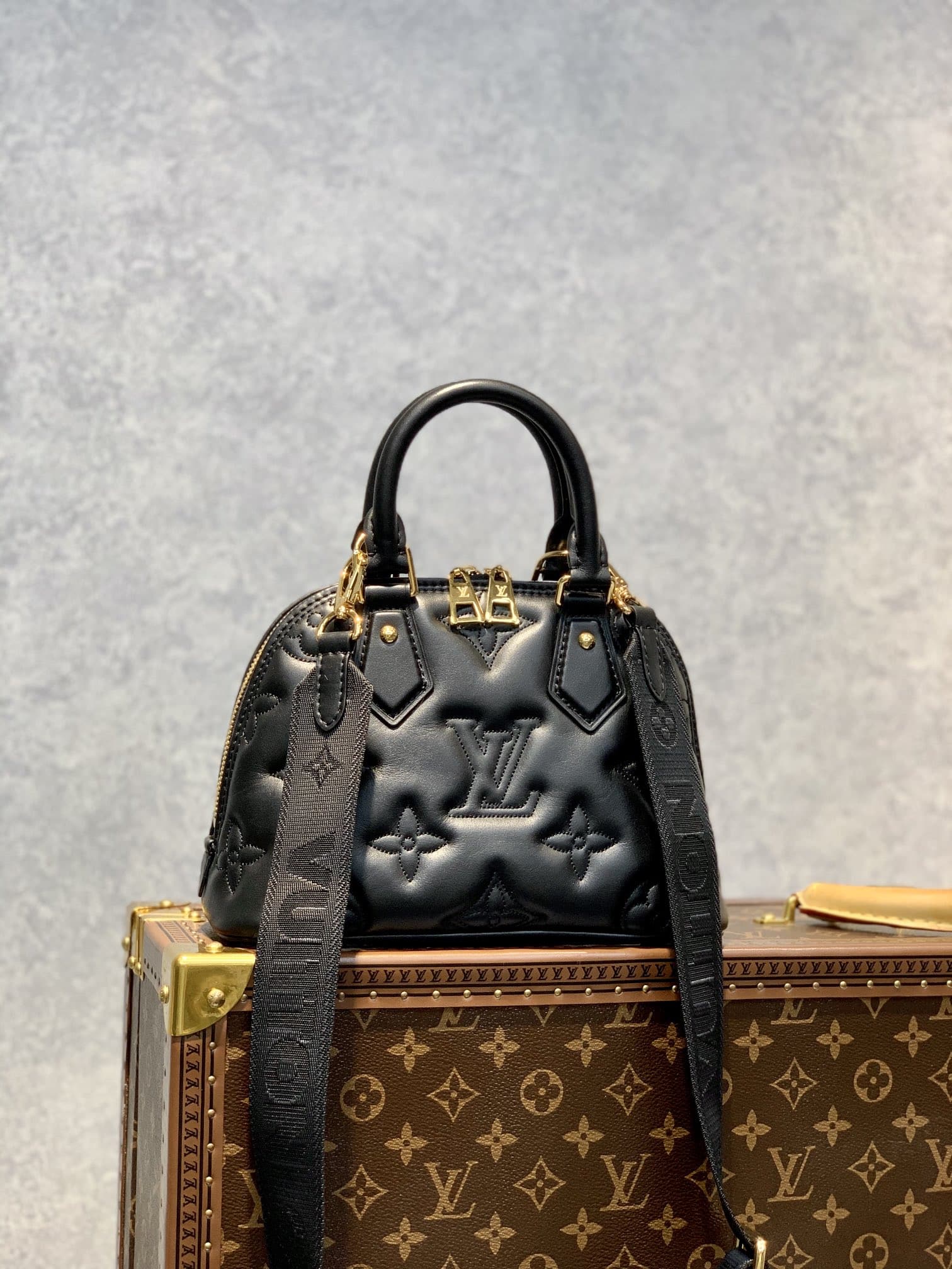 replica-louis-vuitton-lv-alma-bb-bag-m59793-2