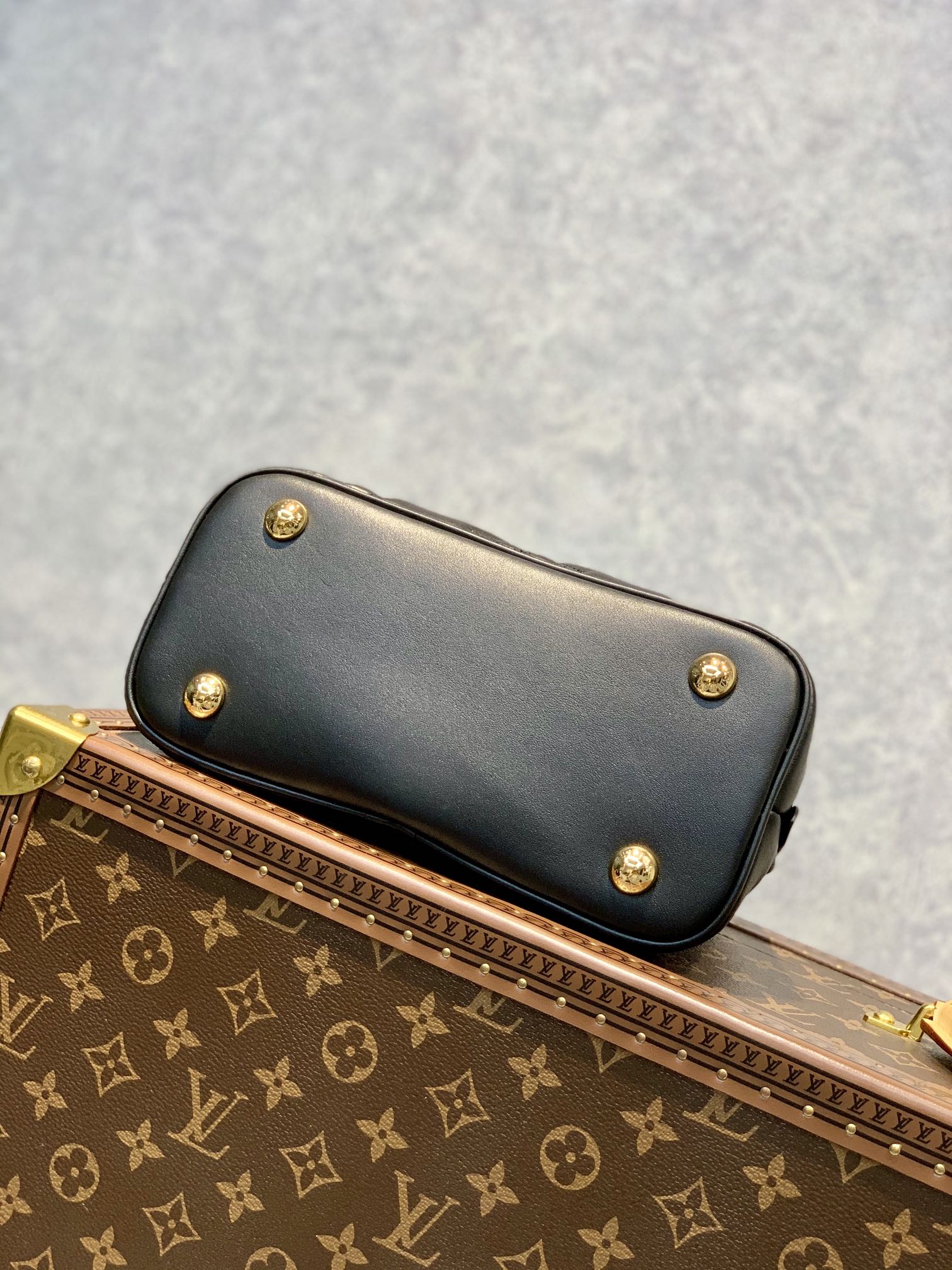 replica-louis-vuitton-lv-alma-bb-bag-m59793-4
