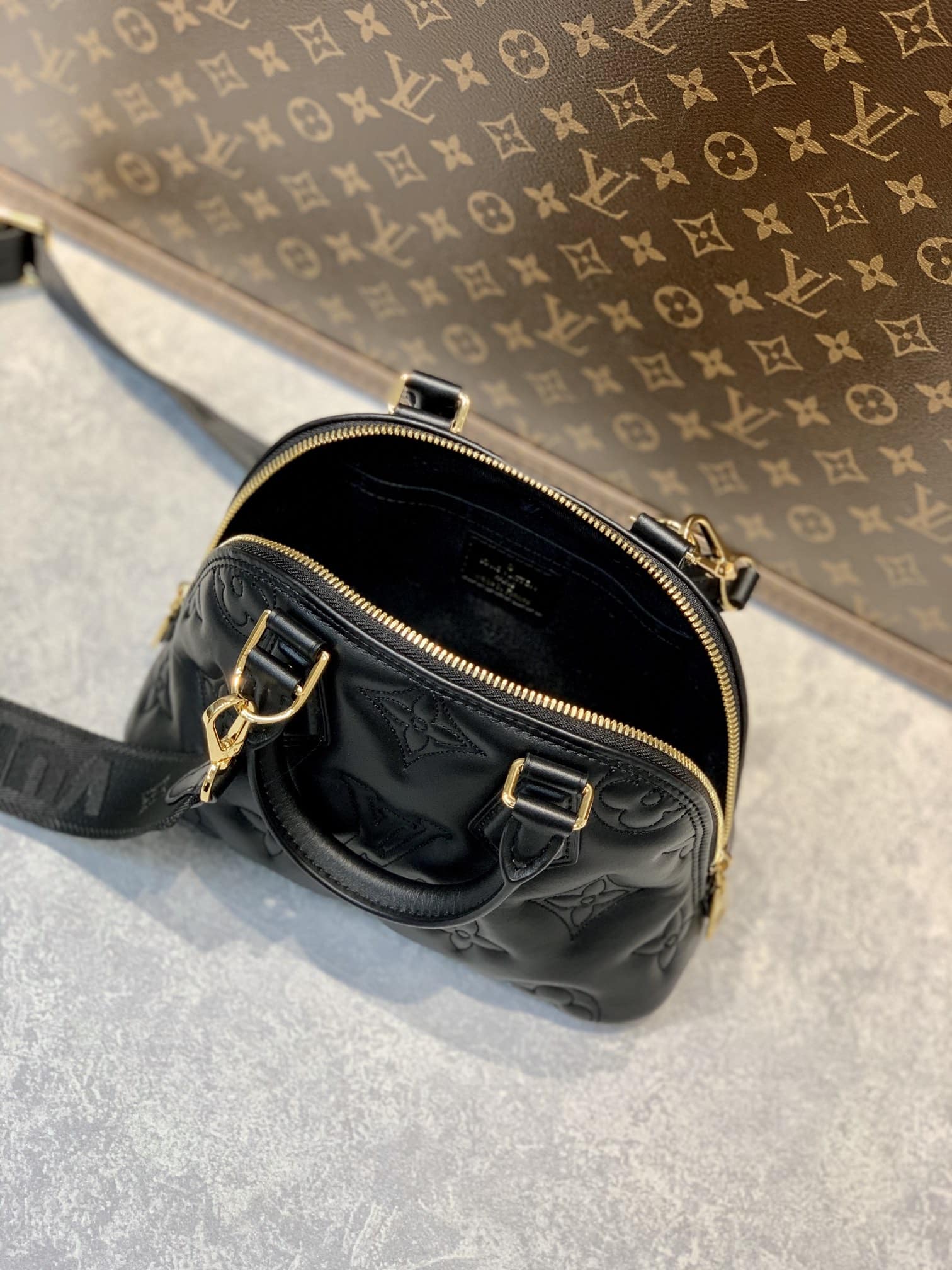 replica-louis-vuitton-lv-alma-bb-bag-m59793-8