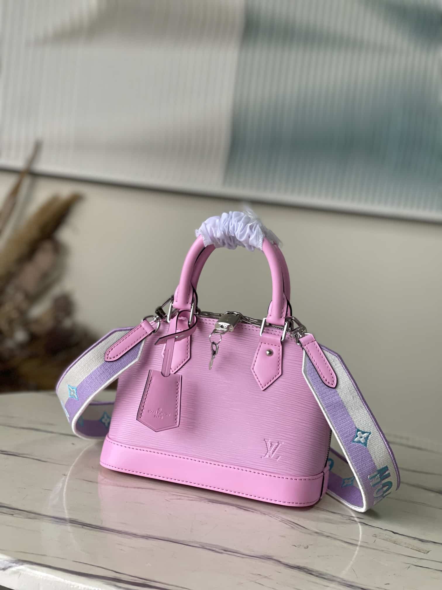 replica-louis-vuitton-lv-alma-bb-bag-m59217-1