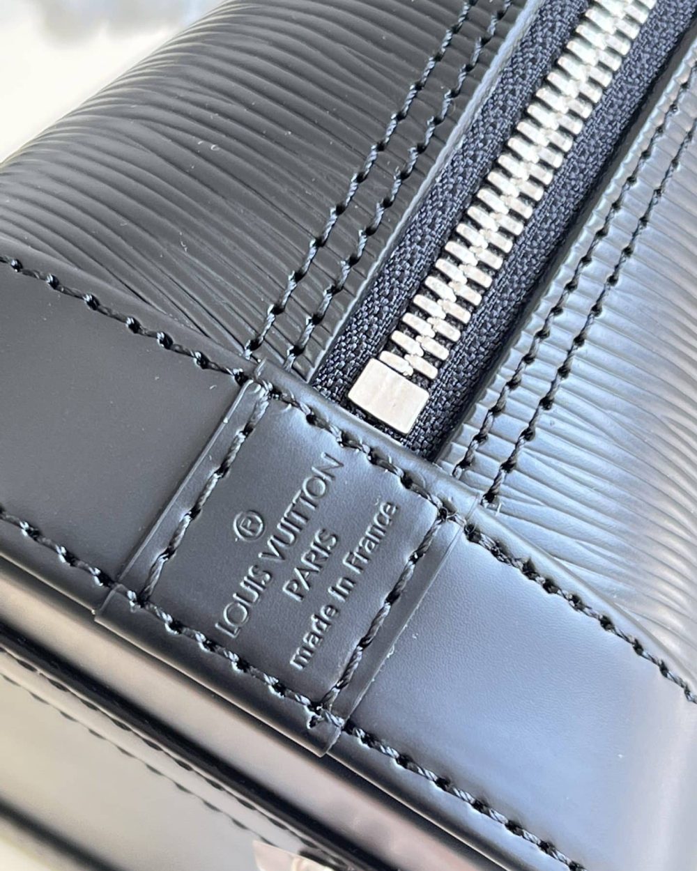 1:1 Replica Louis Vuitton LV Alma BB Epi Leather Black/ Exclusive Bag For Women M59217 - 9.2in/ 23.5cm