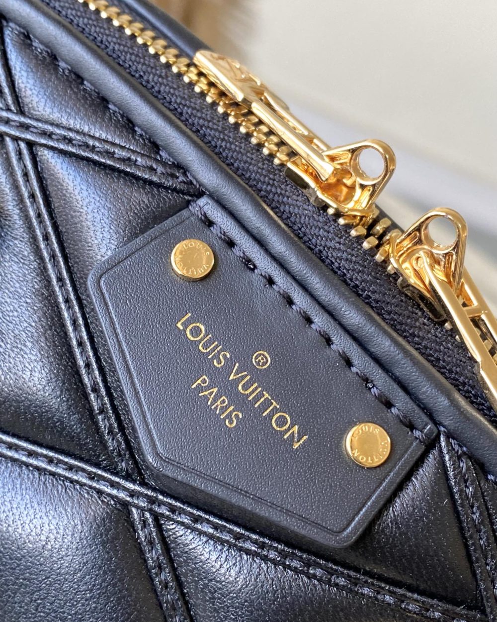 1:1 Replica Louis Vuitton LV Alma BB Malletage Leather Exclusive Bag For Women M23666 - 9.2in/ 23.5cm