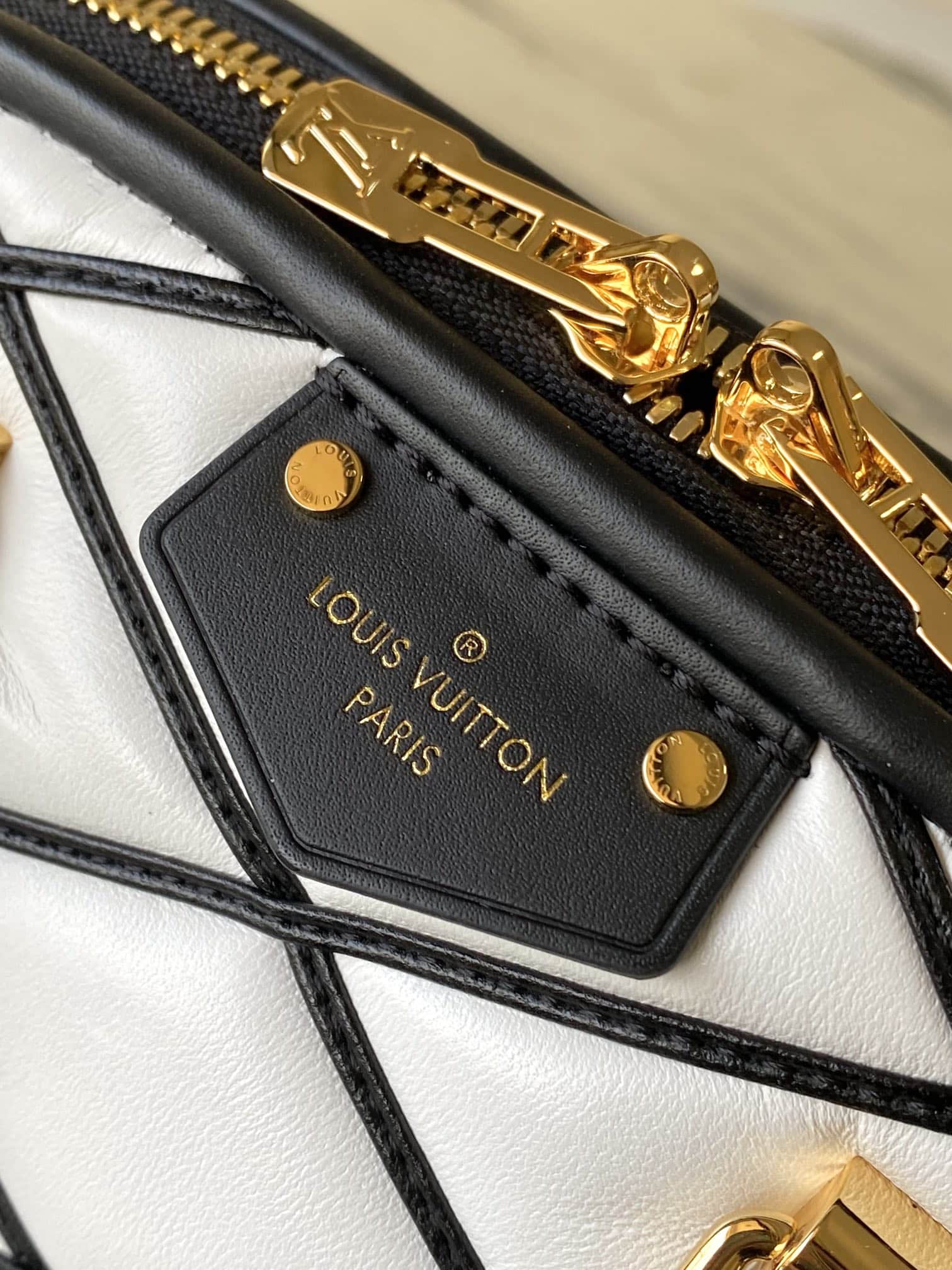 replica-louis-vuitton-lv-alma-bb-bag-m23761-8