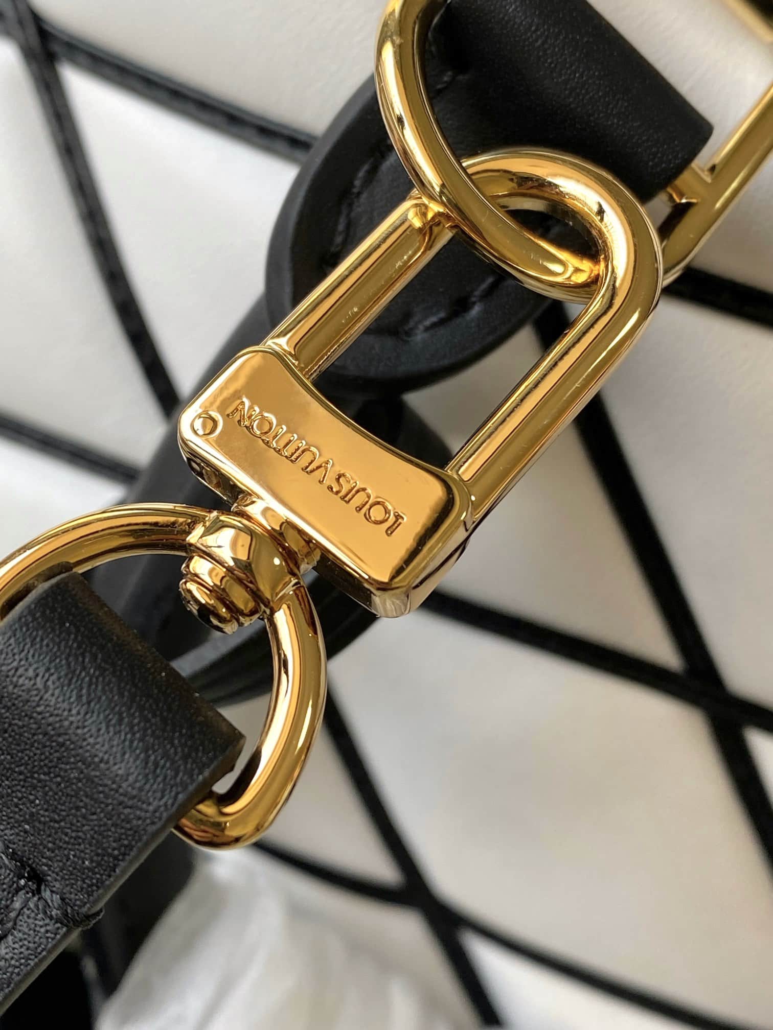 replica-louis-vuitton-lv-alma-bb-bag-m23761-9