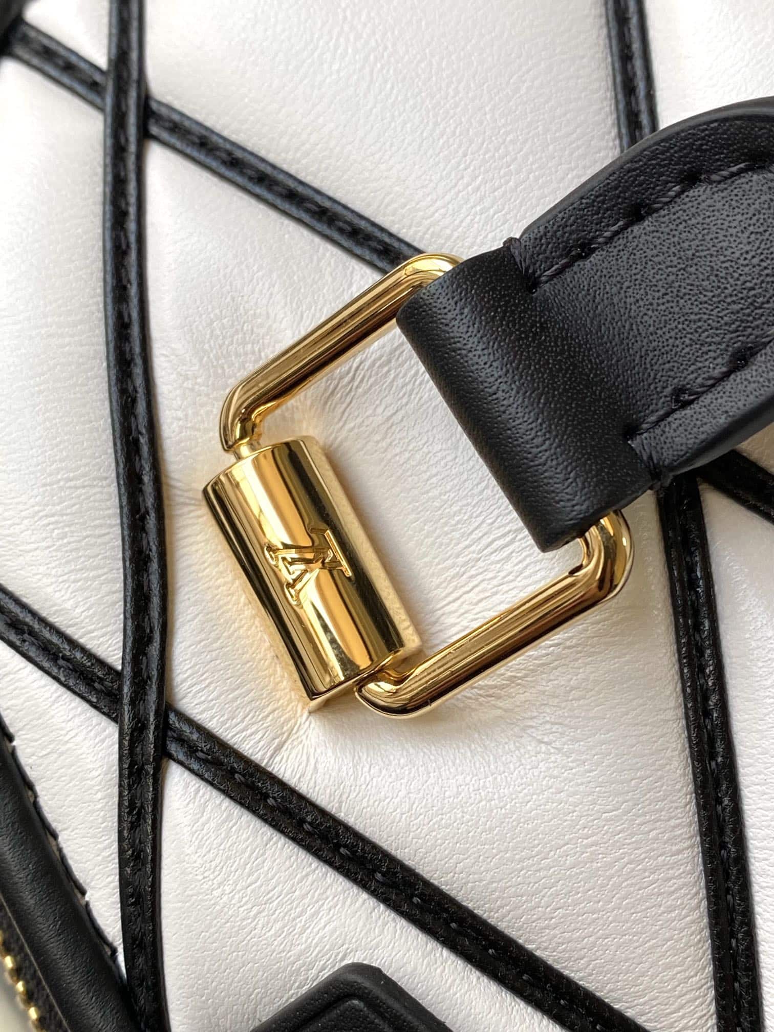 replica-louis-vuitton-lv-alma-bb-bag-m23761-10