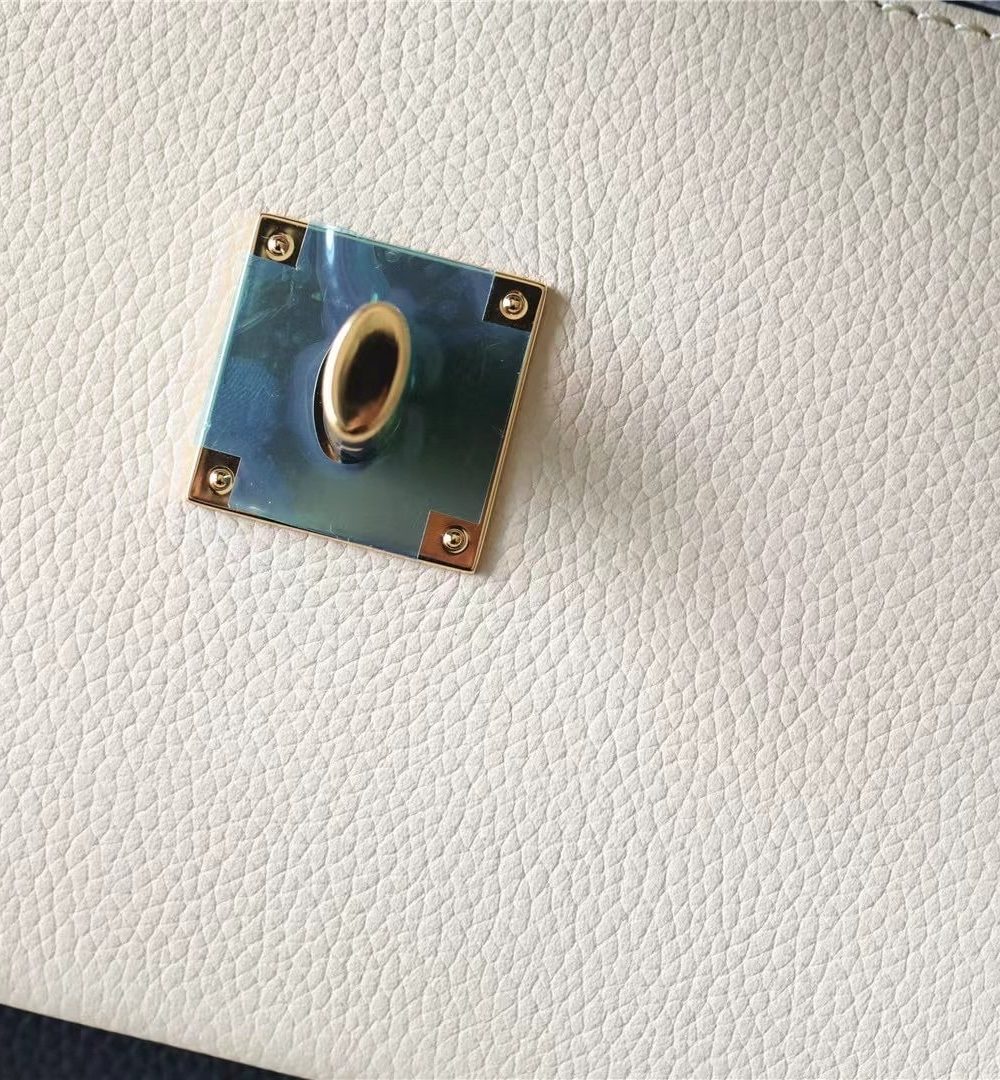 1:1 Replica Louis Vuitton LV LockMe Tender Navy Luxury Bag For Women - 8.8in/22.5cm