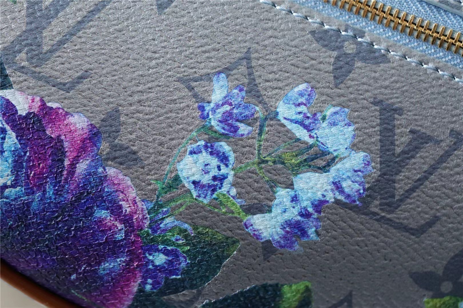 1:1 Replica Louis Vuitton LV Loop Blue Luxury Bag For Women M21183 - 9.1in/23cm - Image 2