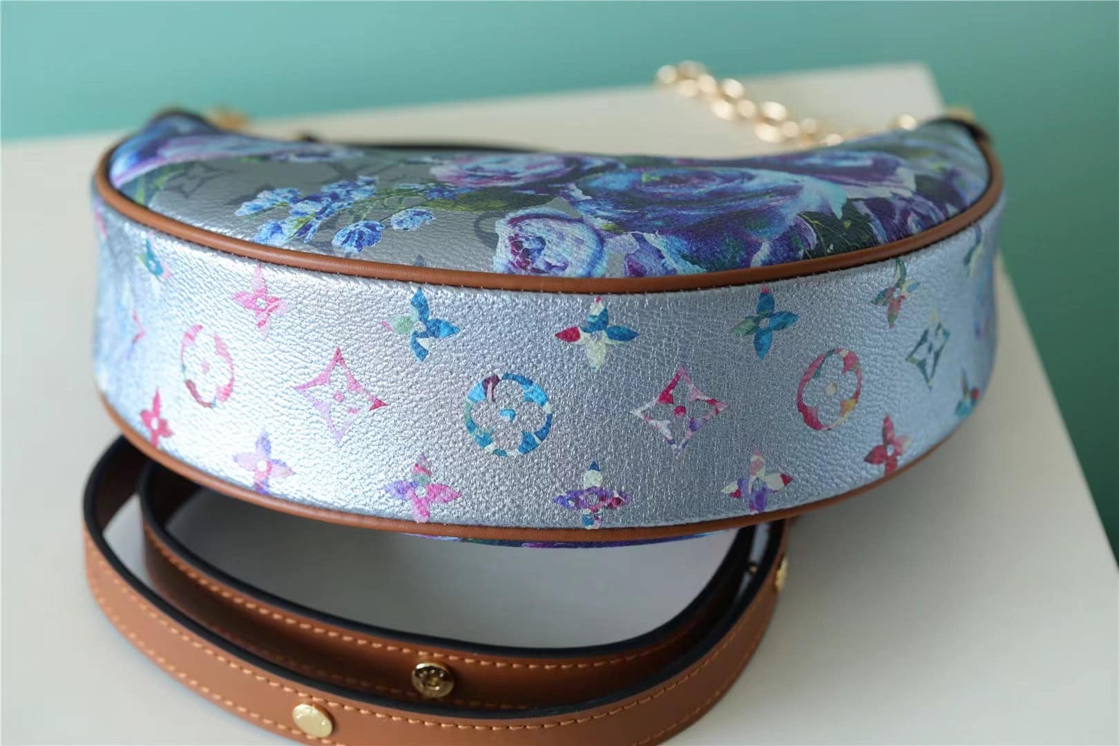 1:1 Replica Louis Vuitton LV Loop Blue Luxury Bag For Women M21183 - 9.1in/23cm - Image 5