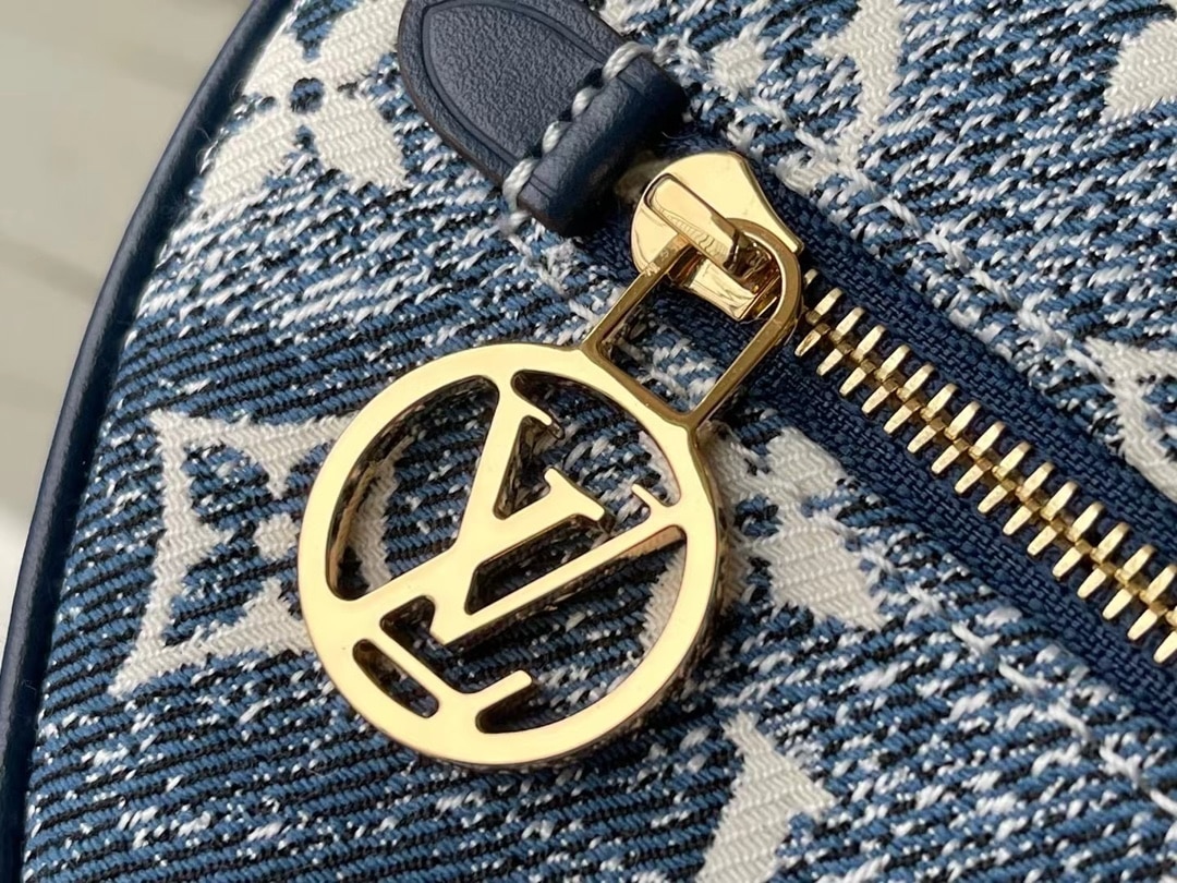 1:1 Replica Louis Vuitton LV Loop Since 1854 Denim Monogram Luxury Bag For Women M81166 - 9.1in/23cm - Image 7