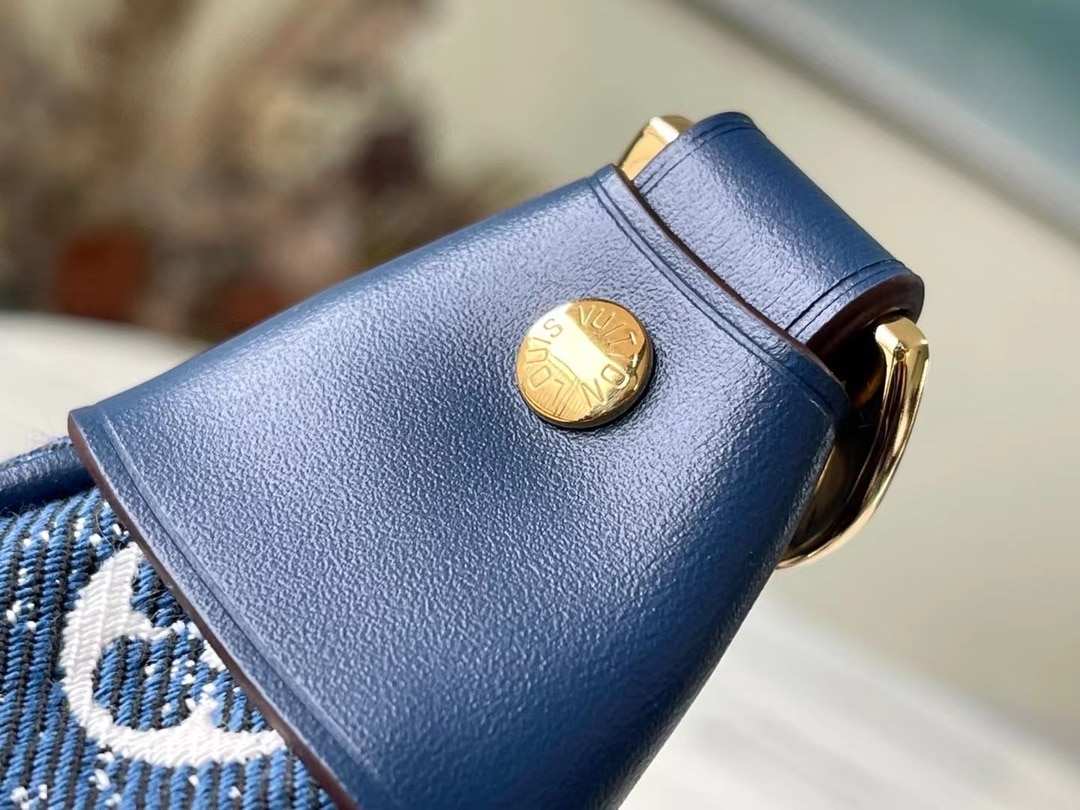 1:1 Replica Louis Vuitton LV Loop Since 1854 Denim Monogram Luxury Bag For Women M81166 - 9.1in/23cm - Image 8