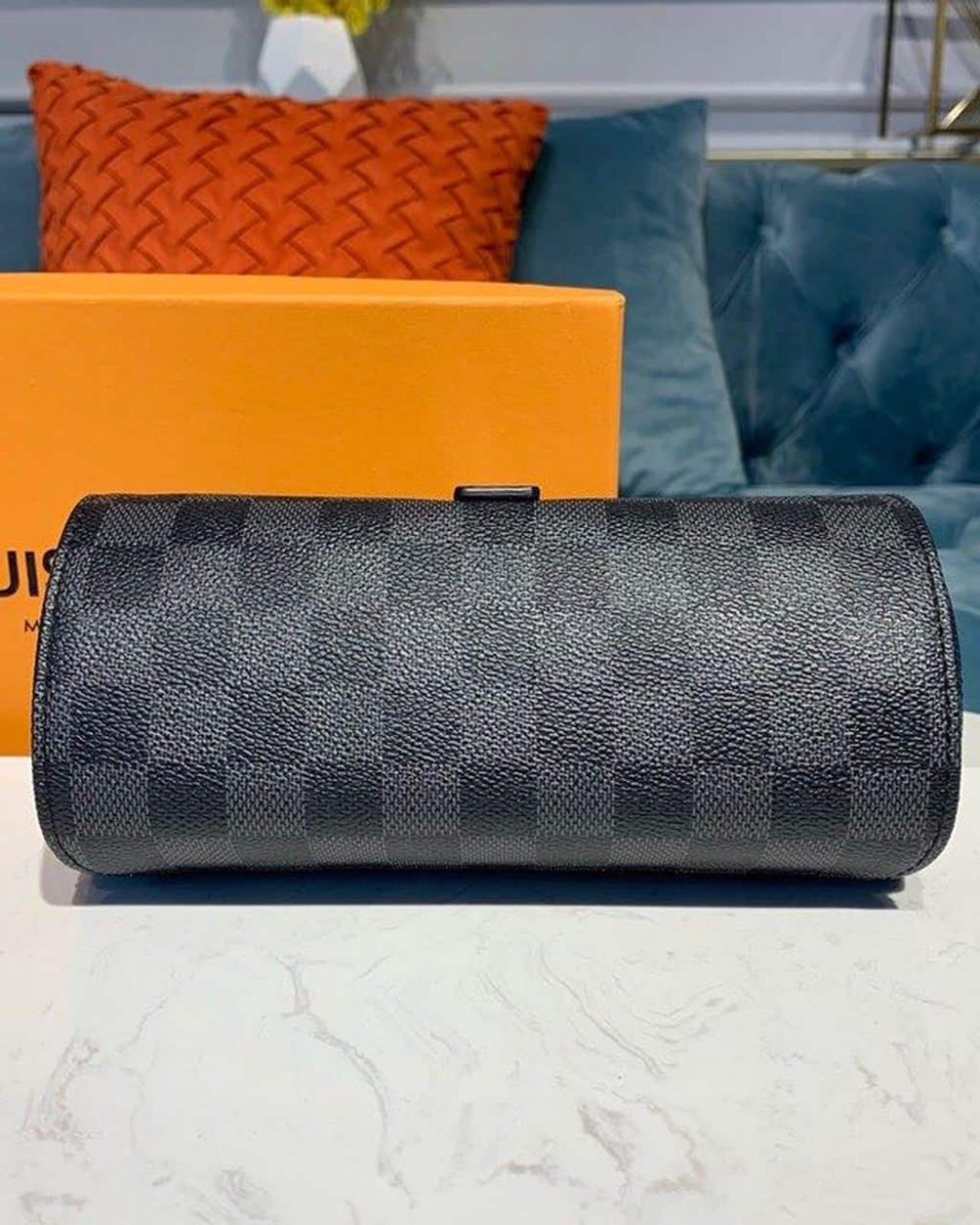 1:1 Replica Louis Vuitton LV 3 Watch Case Damier Graphite Canvas Unique Bag For Men N41137 - 7.9in/20cm