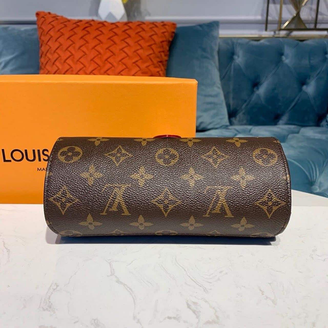1:1 Replica Louis Vuitton LV 3 Watch Case Monogram Canvas Luxury Bag For Women M47530 - 7.9in/20cm - Image 4