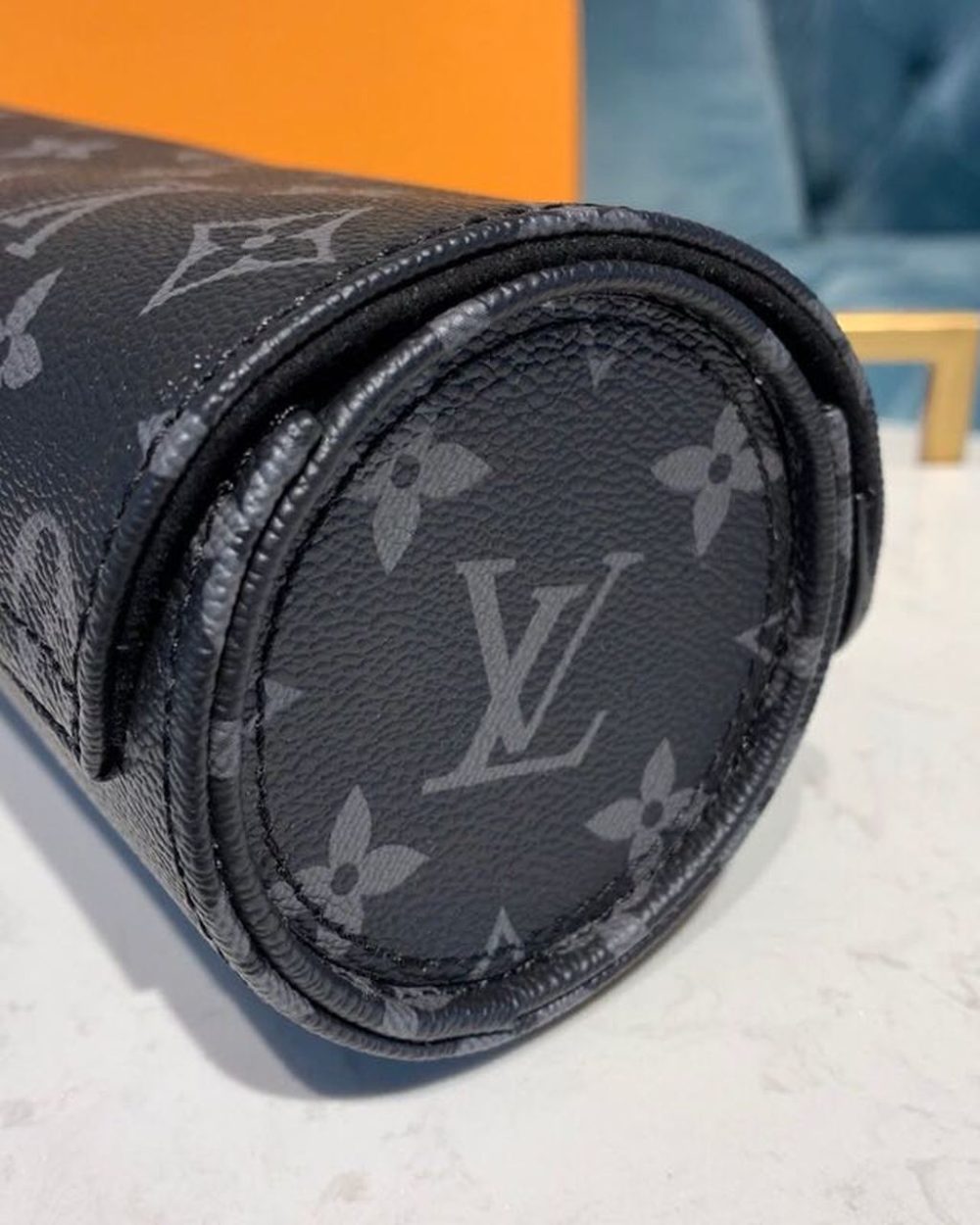 1:1 Replica Louis Vuitton LV 3 Watch Case Monogram Eclipse Canvas Unique Bag For Men M43385 - 7.9in/20cm