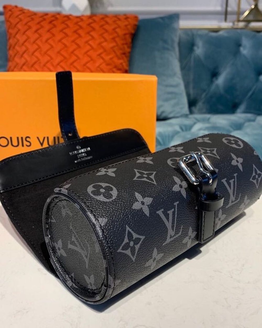 1:1 Replica Louis Vuitton LV 3 Watch Case Monogram Eclipse Canvas Unique Bag For Men M43385 - 7.9in/20cm