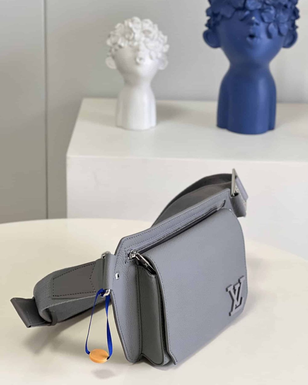 1:1 Replica Louis Vuitton LV Aerogram Slingbag Grey Unique Bag For Men M59625 - 30cm/ 11.8in