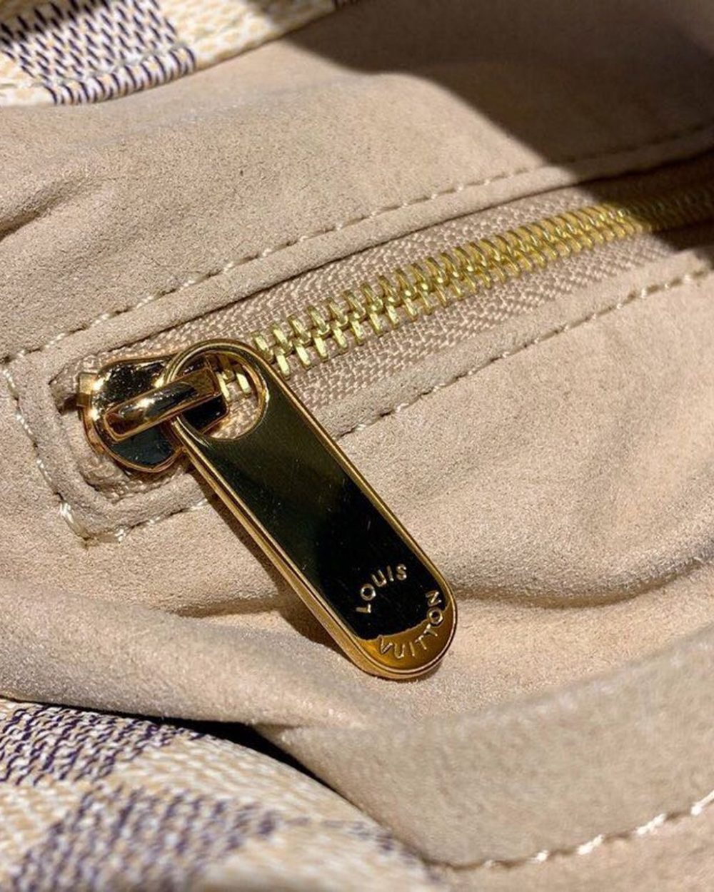 1:1 Replica Louis Vuitton LV Artsy MM Damier Azur Canvas Luxury Bag For Women N40253 - 16.1in/41cm