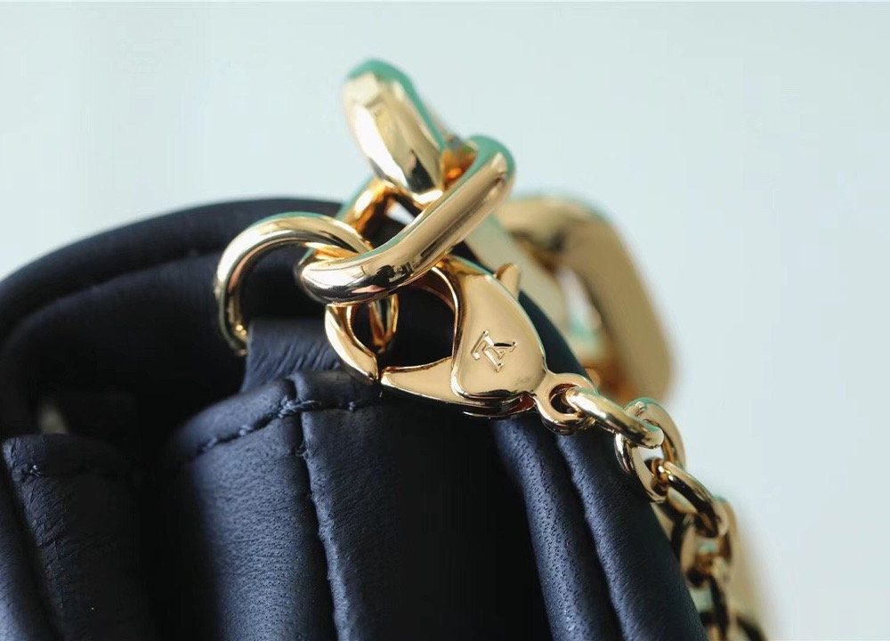 1:1 Replica Louis Vuitton LV Coussin Monogram Black Luxury Bag For Women M81127 -  5.1in/13cm