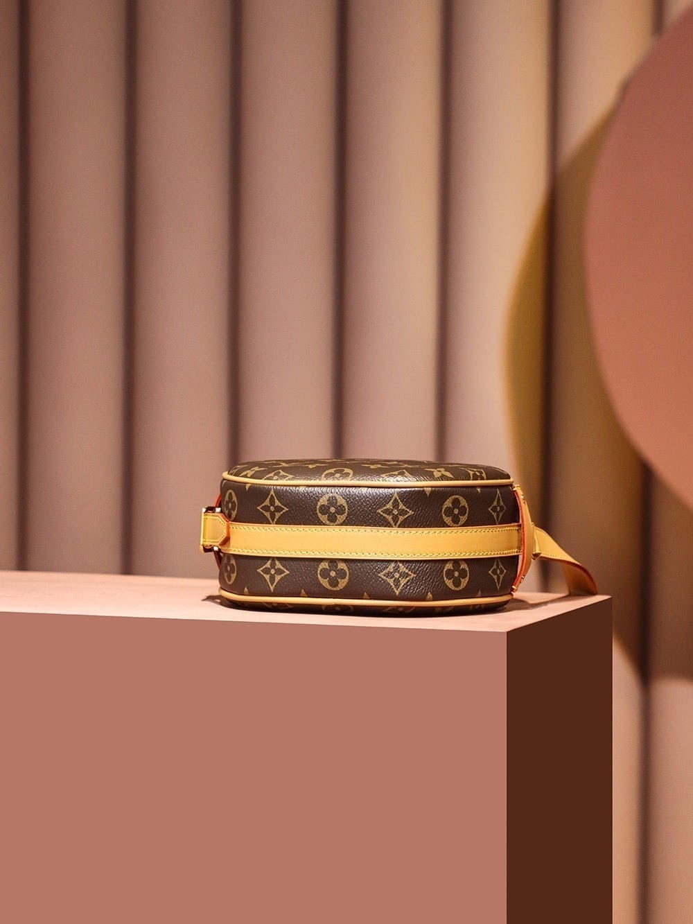 1:1 Replica Louis Vuitton LV Boite Chapeau Souple PM Monogram Luxury Bag For Women M45578 - 18cm / 7.1in - Image 3