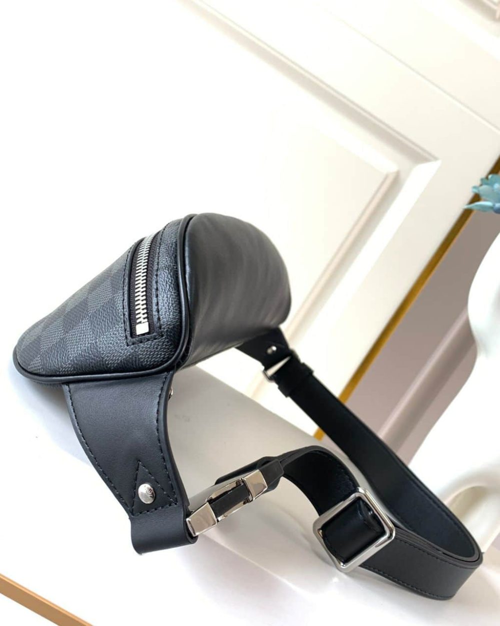 1:1 Replica Louis Vuitton LV Campus Bumbag Damier Graphite Canvas Unique Bag For Men N40362 - 10.2in