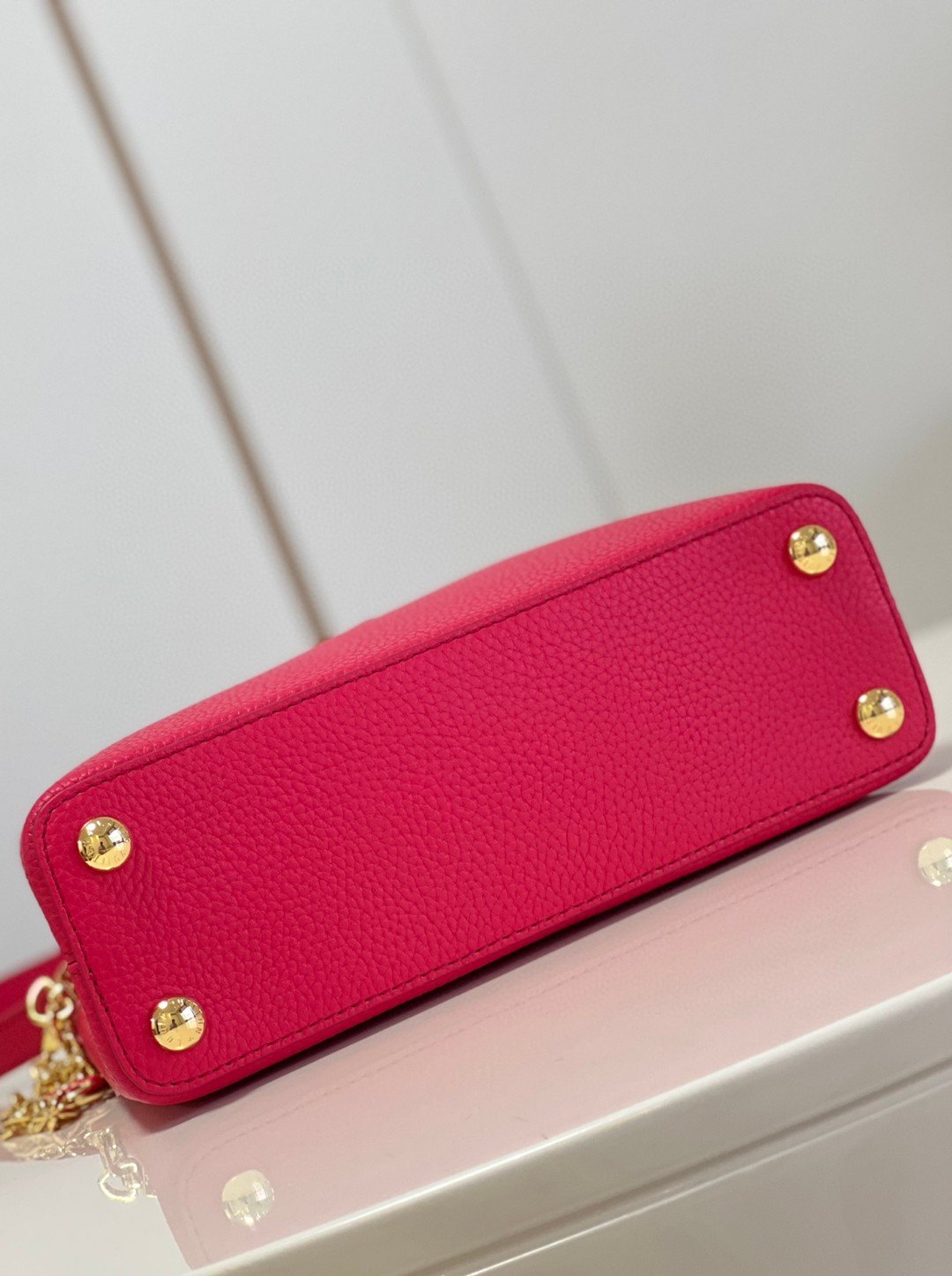 1:1 Replica Louis Vuitton LV Capucines BB Hot Pink Luxury Bag For Women - 10.6in - Image 8