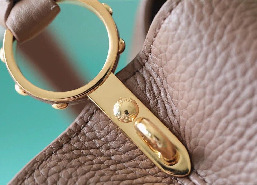 1:1 Replica Louis Vuitton LV Capucines BB Taurillon Light Brown Luxury Bag For Women - 26cm