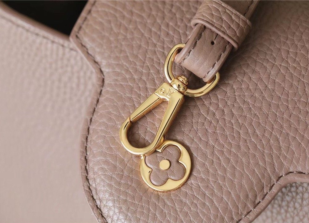 1:1 Replica Louis Vuitton LV Capucines BB Taurillon Light Brown Luxury Bag For Women - 26cm