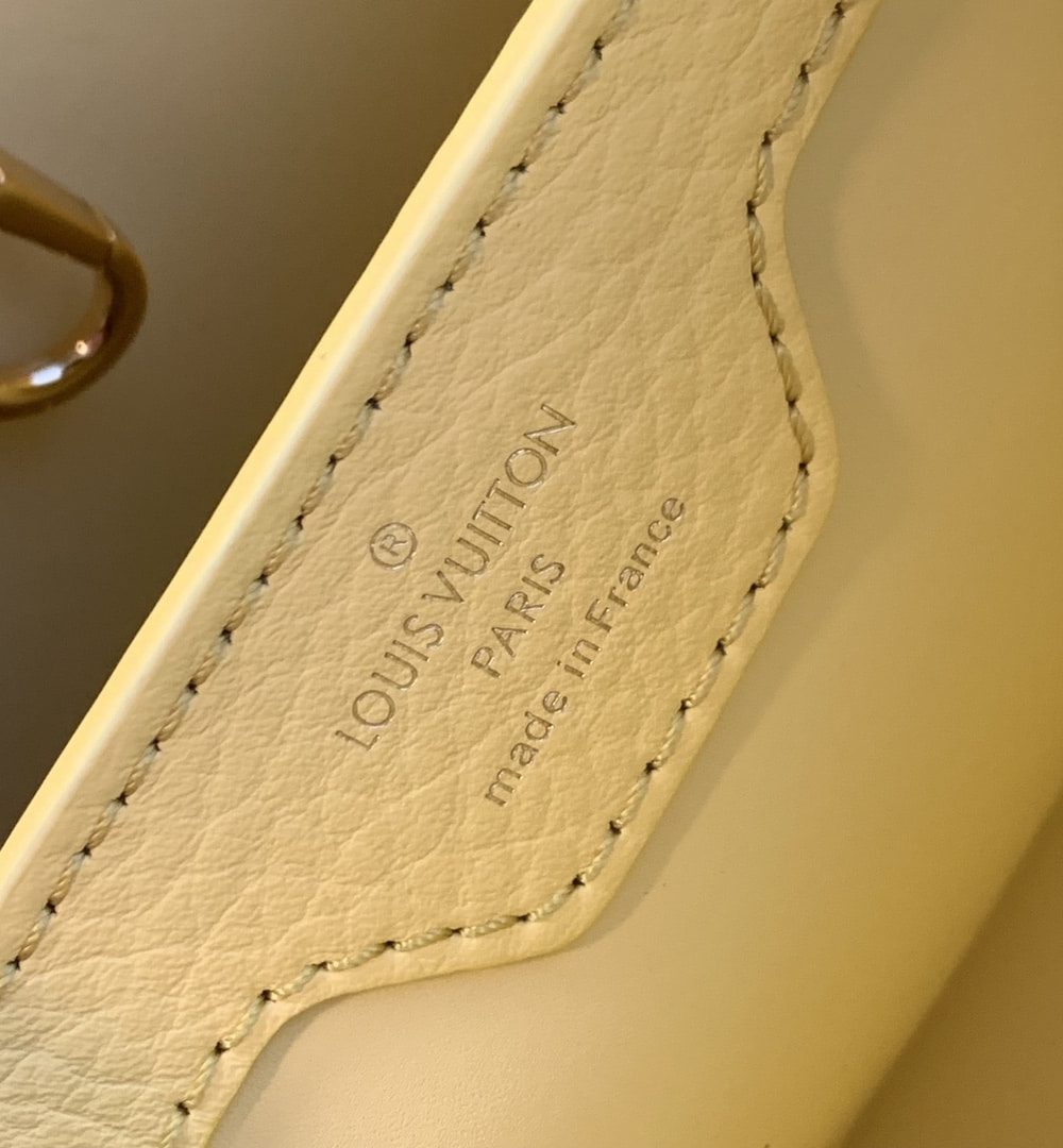 1:1 Replica Louis Vuitton LV Capucines MM Taurillon Creme Beige/ Plume Yellow Berlingot Luxury Bag For Women M59883 - 12.4in/31.5cm