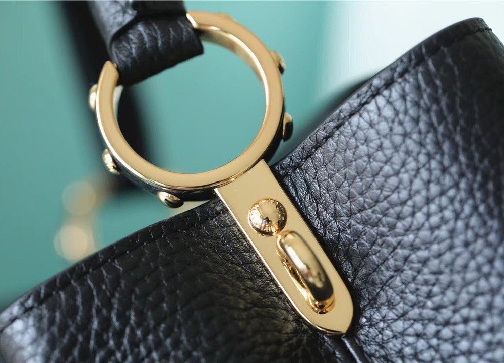 1:1 Replica Louis Vuitton LV Capucines MM Taurillon Black Luxury Bag For Women M42259 - 31.5cm/12.4in