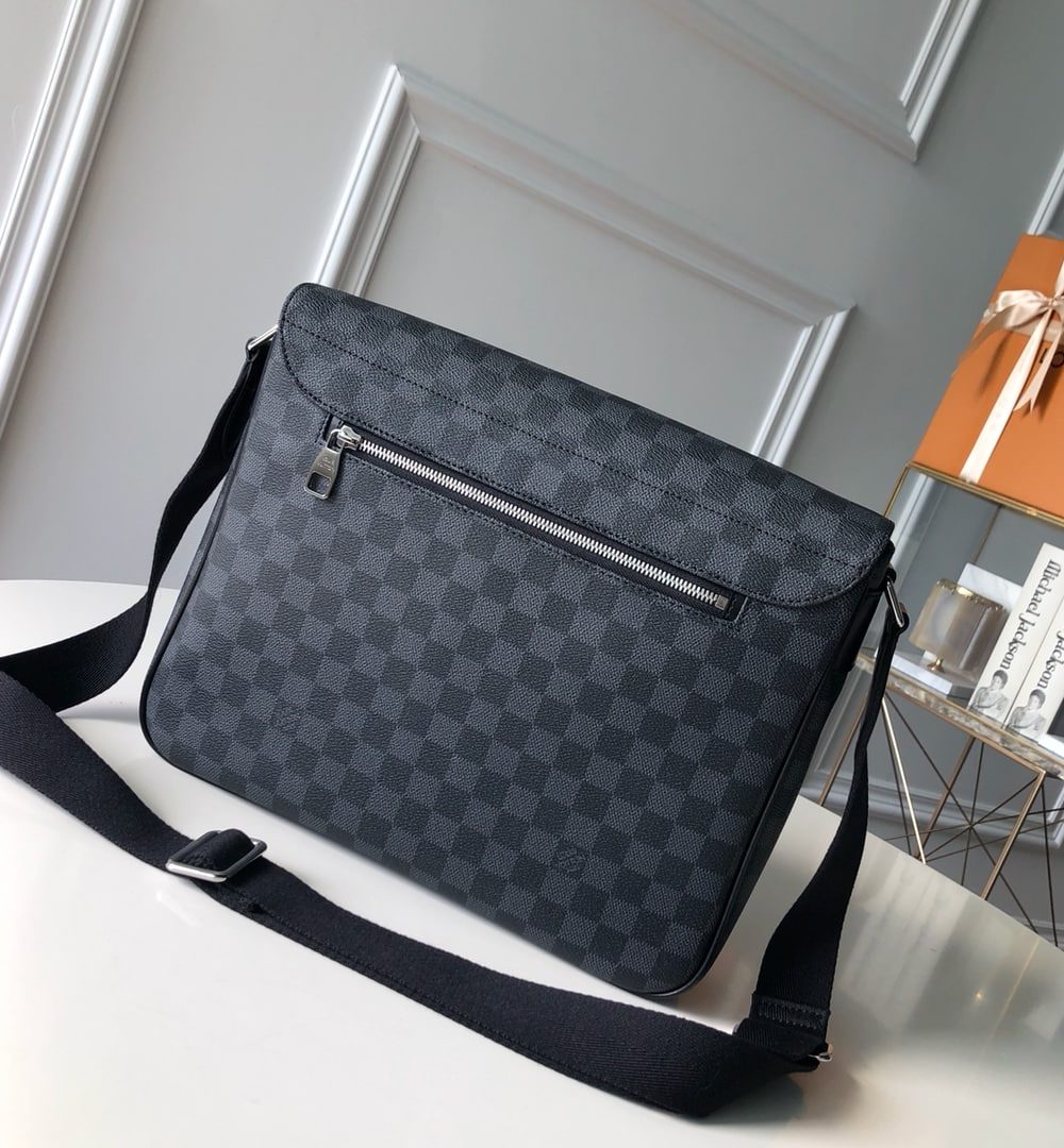 1:1 Replica Louis Vuitton LV Christopher Messenger Bag Damier Graphite Canvas Essential Bag For Men N41500 - 13in/33cm