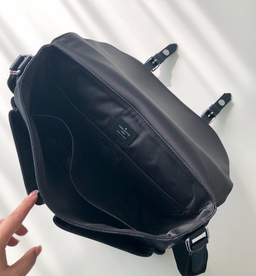 1:1 Replica Louis Vuitton LV Christopher Messenger Bag Damier Graphite Canvas Essential Bag For Men N41500 - 13in/33cm