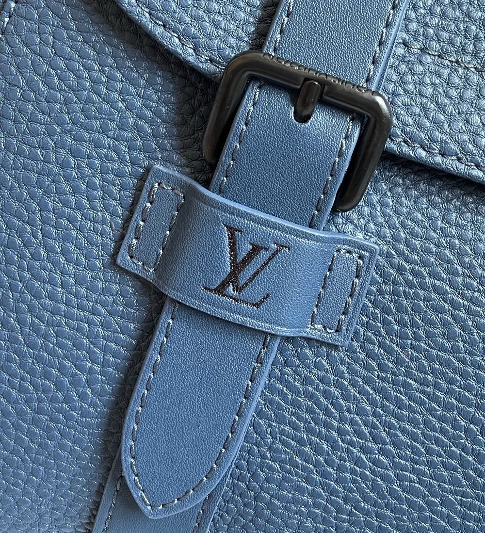 1:1 Replica Louis Vuitton LV Christopher Messenger Taurillon Blue Essential Bag For Men M58475 - 11.4in/29cm