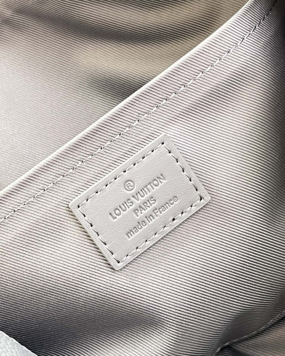 1:1 Replica Louis Vuitton LV City Keepall Aerogram Grey Innovative Bag For Men M59328 - 10.6in/27cm