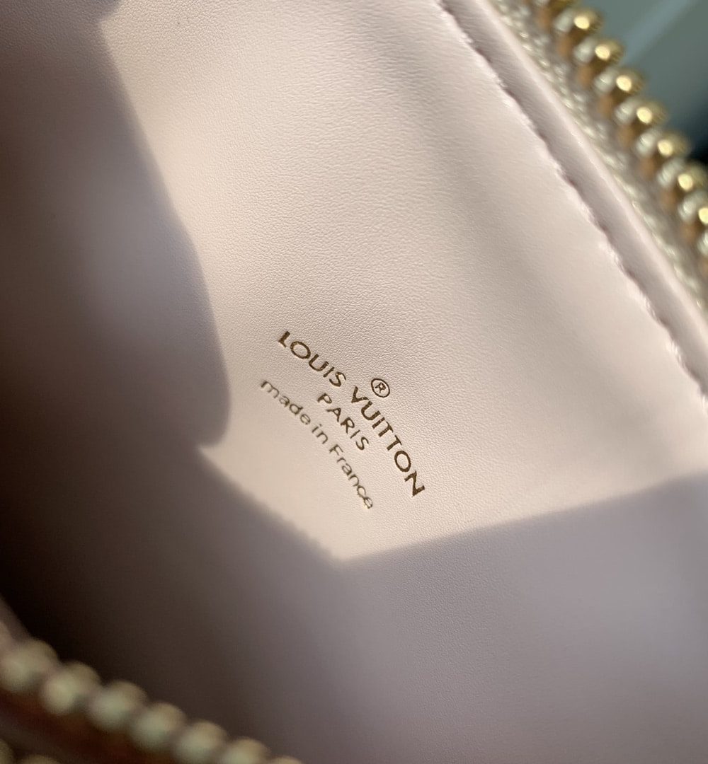 1:1 Replica Louis Vuitton LV Coussin BB Bag Luxury Bag For Women M22993 - 8.3 Inches/ 21 Cm