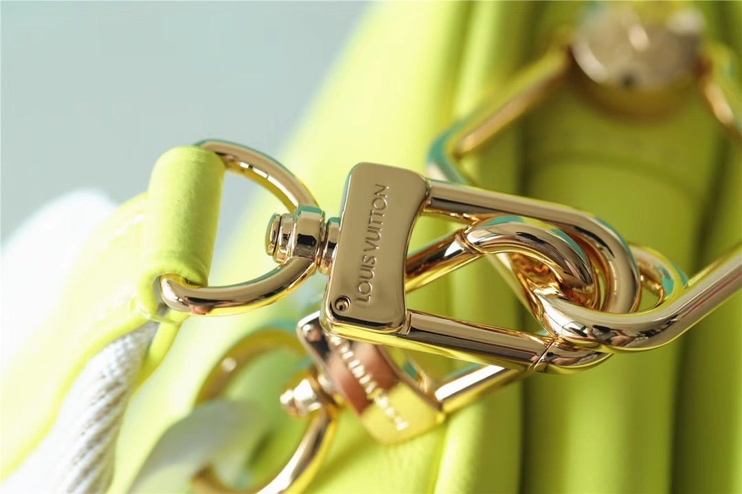 1:1 Replica Louis Vuitton LV Coussin PM Monogram Canvas Luxury Bag For Women Yellow M20843 - 10.2in/26cm - Image 4