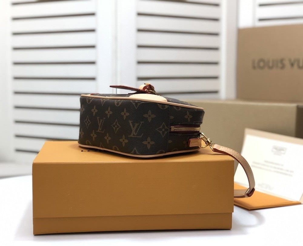 1:1 Replica Louis Vuitton LV Deauville Mini Monogram Canvas By Nicolas Ghesquiere For Luxury Bag Women M45528 -  8.3in/22cm