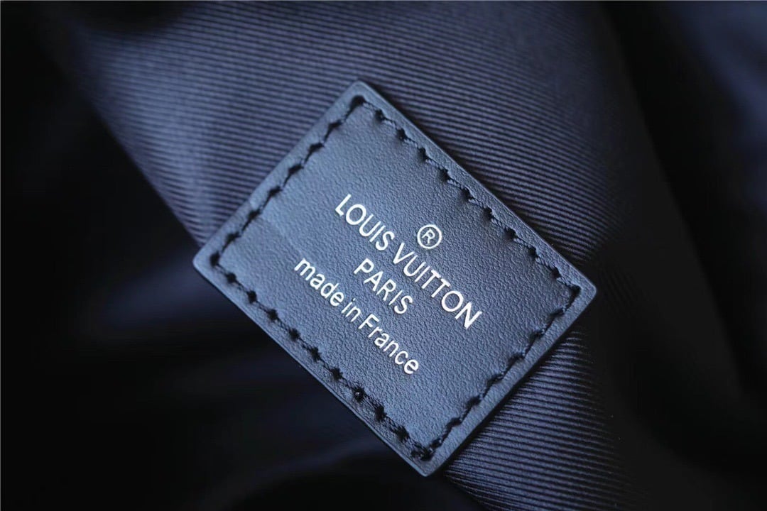 1:1 Replica Louis Vuitton LV Discovery Backpack Damier Graphite Canvas Unique Bag For Men N45275 - 40cm - Image 9