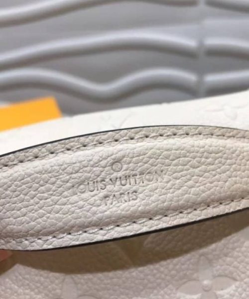 1:1 Replica Louis Vuitton LV Discovery Bumbag Monogram Eclipse Black/White Luxury For Women 44cm / 17.3in