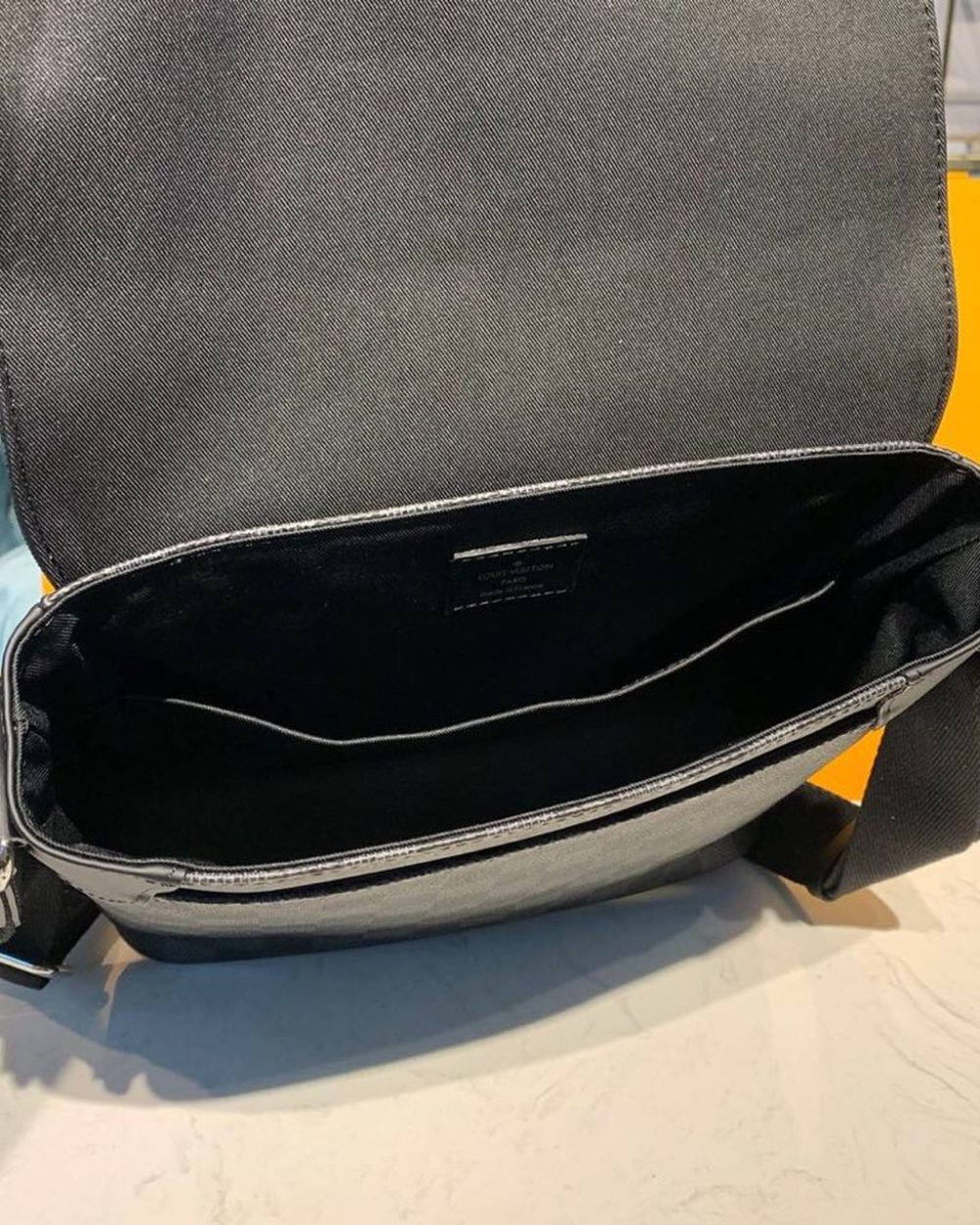 1:1 Replica Louis Vuitton LV District PM Damier Graphite Canvas Unique Bag For Men N41028 - 9.8in/25cm