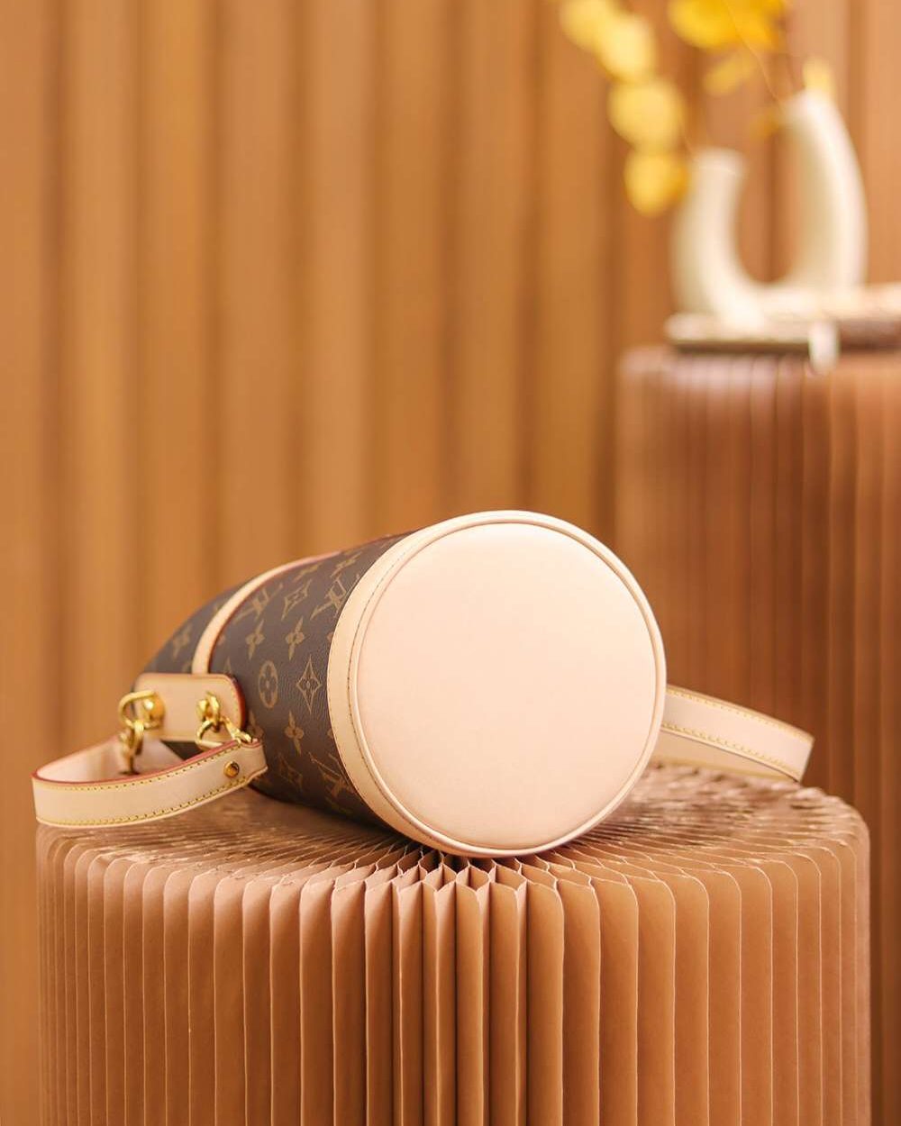 1:1 Replica Louis Vuitton LV Duffle Bag Brown Unique Bag For Women M43587 - 23cm