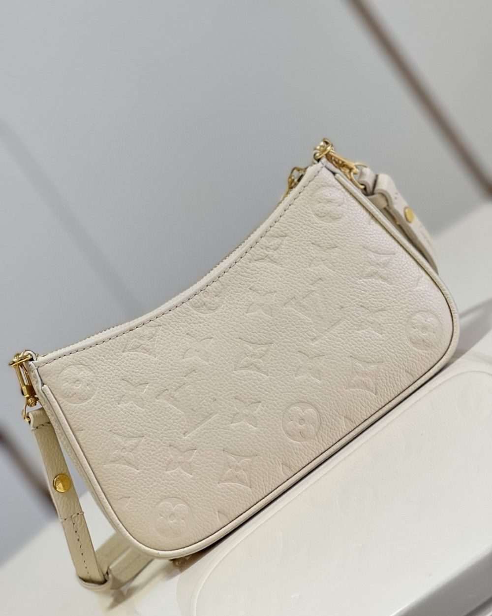 1:1 Replica Louis Vuitton LV Easy Pouch On Strap Monogram Empreinte Crème White Luxury Bag For Women M81066 - 7.5in/19cm