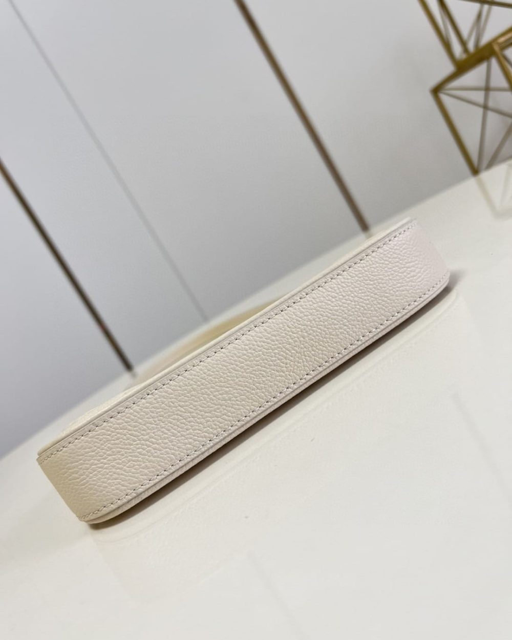 1:1 Replica Louis Vuitton LV Easy Pouch On Strap Monogram Empreinte Crème White Luxury Bag For Women M81066 - 7.5in/19cm