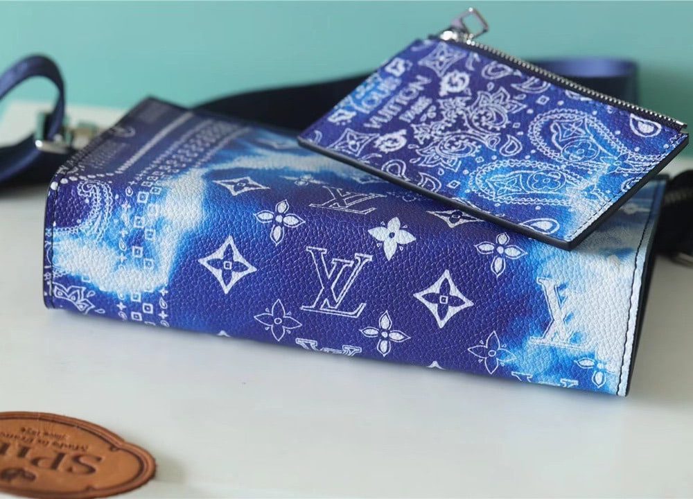 1:1 Replica Louis Vuitton LV Gaston Wearable Wallet Monogram Blue Unique Bag For Men M81431 - 8.7in/22cm