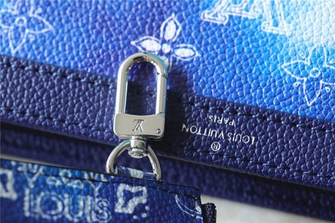 1:1 Replica Louis Vuitton LV Gaston Wearable Wallet Monogram Blue Unique Bag For Men M81431 - 8.7in/22cm - Image 5